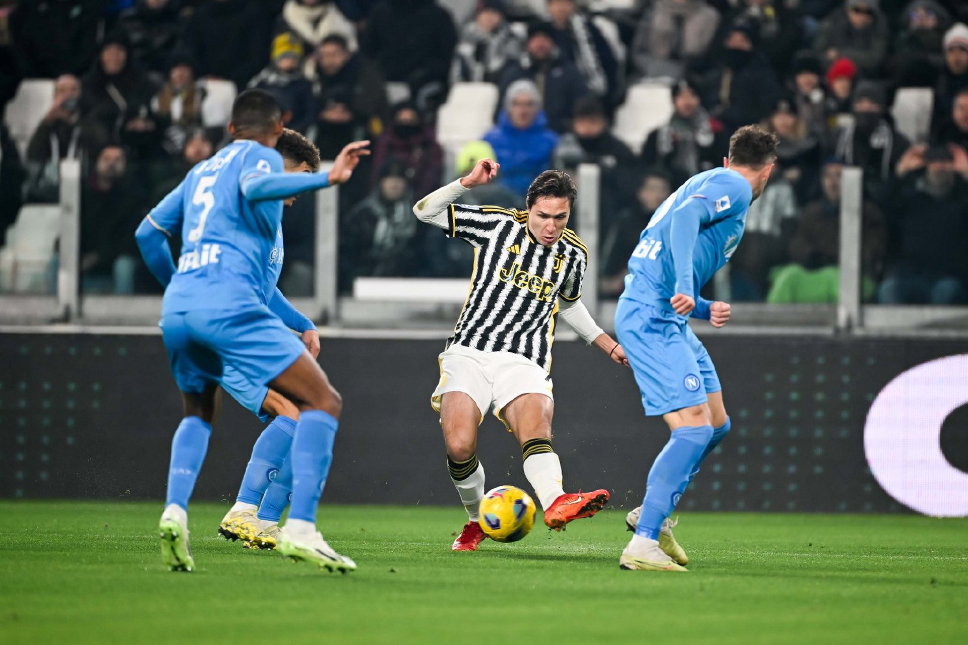 开云体育在线-尤文图斯再负，卫冕冠军形势堪忧的简单介绍