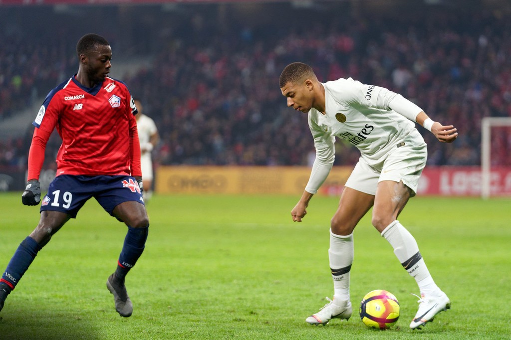 开云平台-关于里尔前锋受伤复出，期待再次展现出色表现的信息