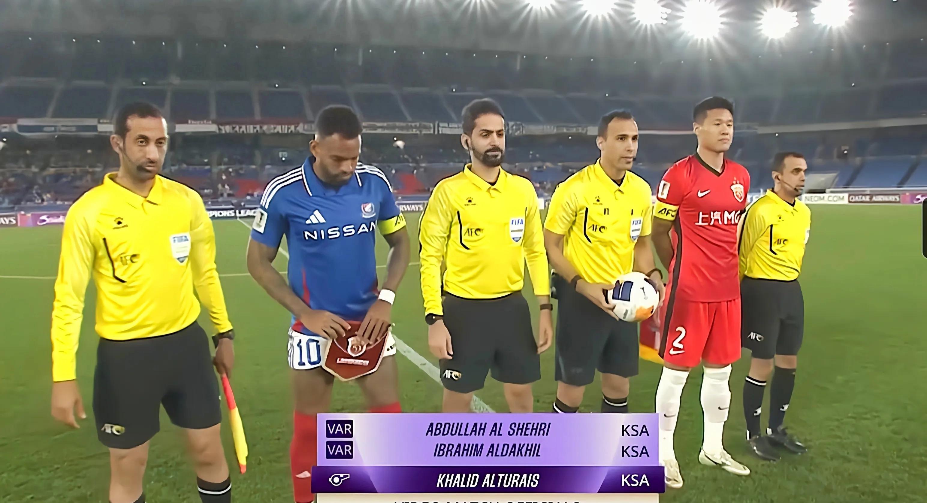 包含上海上港逆转勇士，提前晋级亚冠淘汰赛的词条