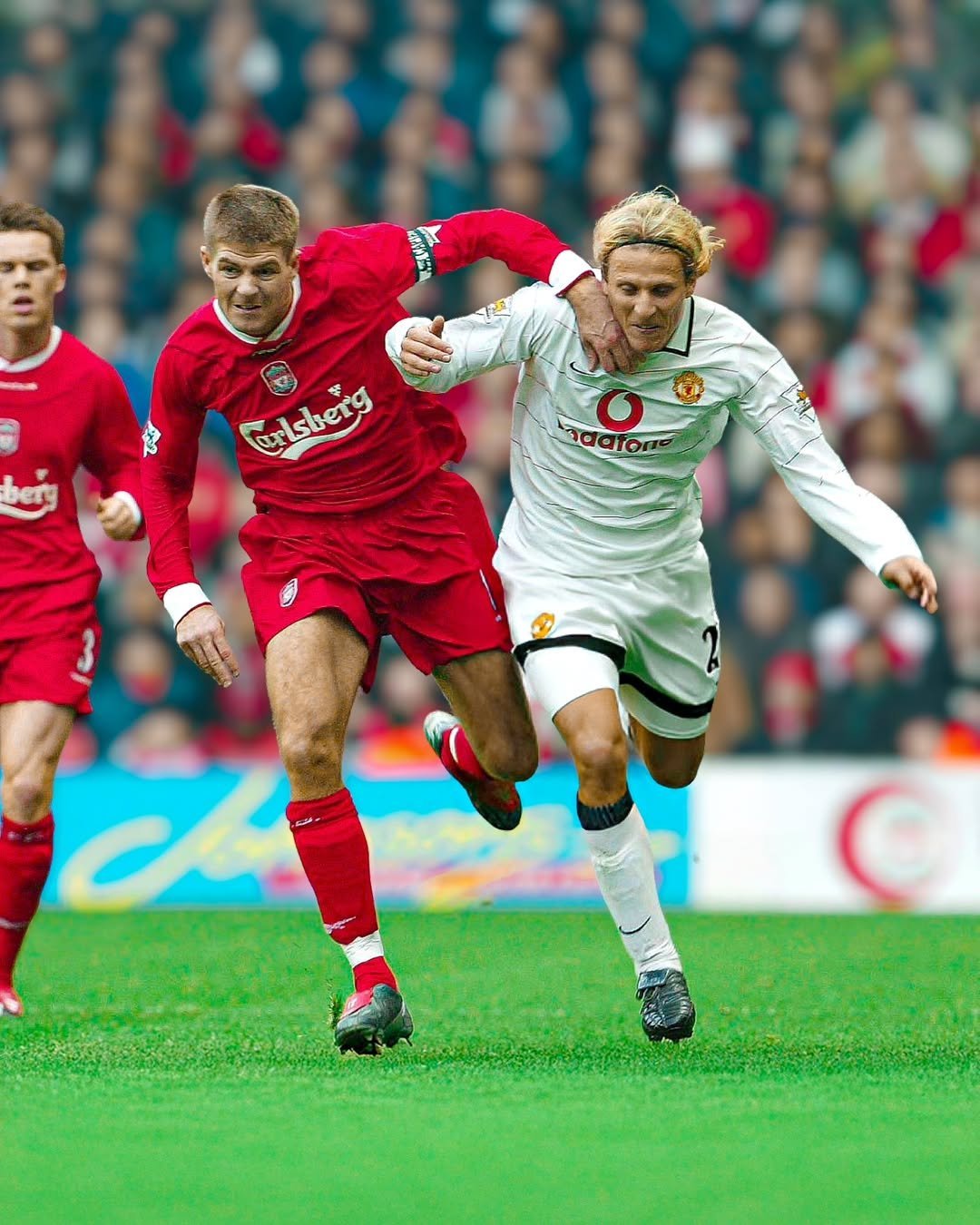 利物浦主场大胜，菲尔米诺梅开二度破门