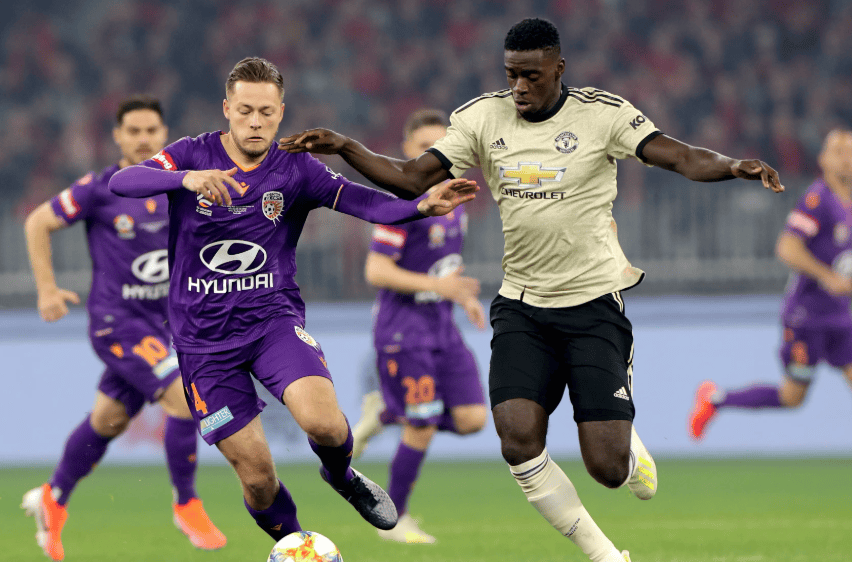 包含澳大利亚足坛:悉尼FC队在比赛中豪取胜利,领跑榜首!的词条 包含澳大利亚足坛:悉尼FC队在比赛中豪取胜利,领跑榜首!的词条