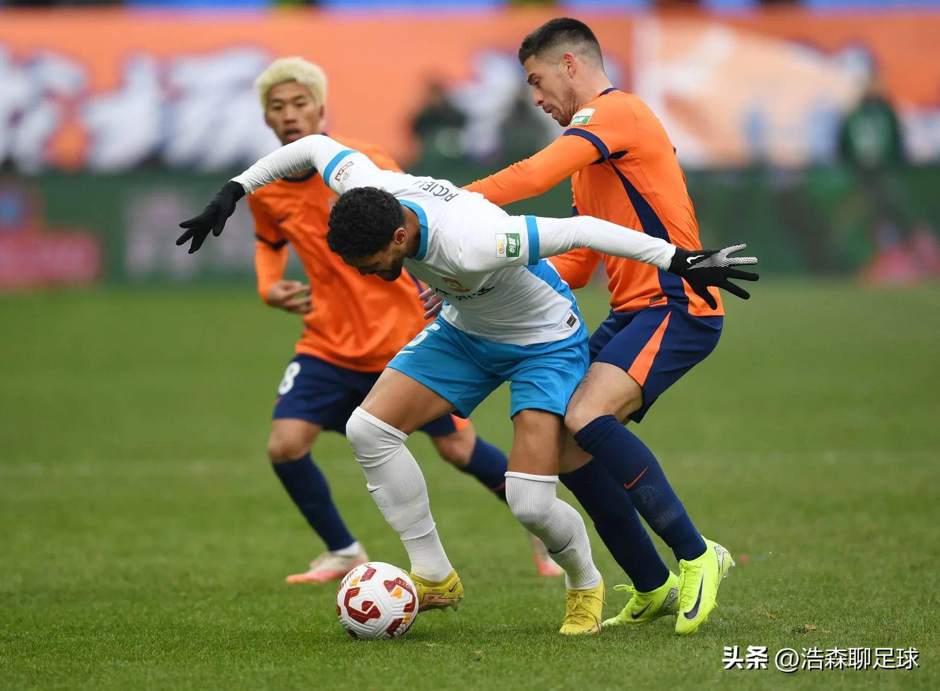 开云体育平台APP-包含青岛黄海主场惊险取胜，新晋中超球队表现亮眼的词条