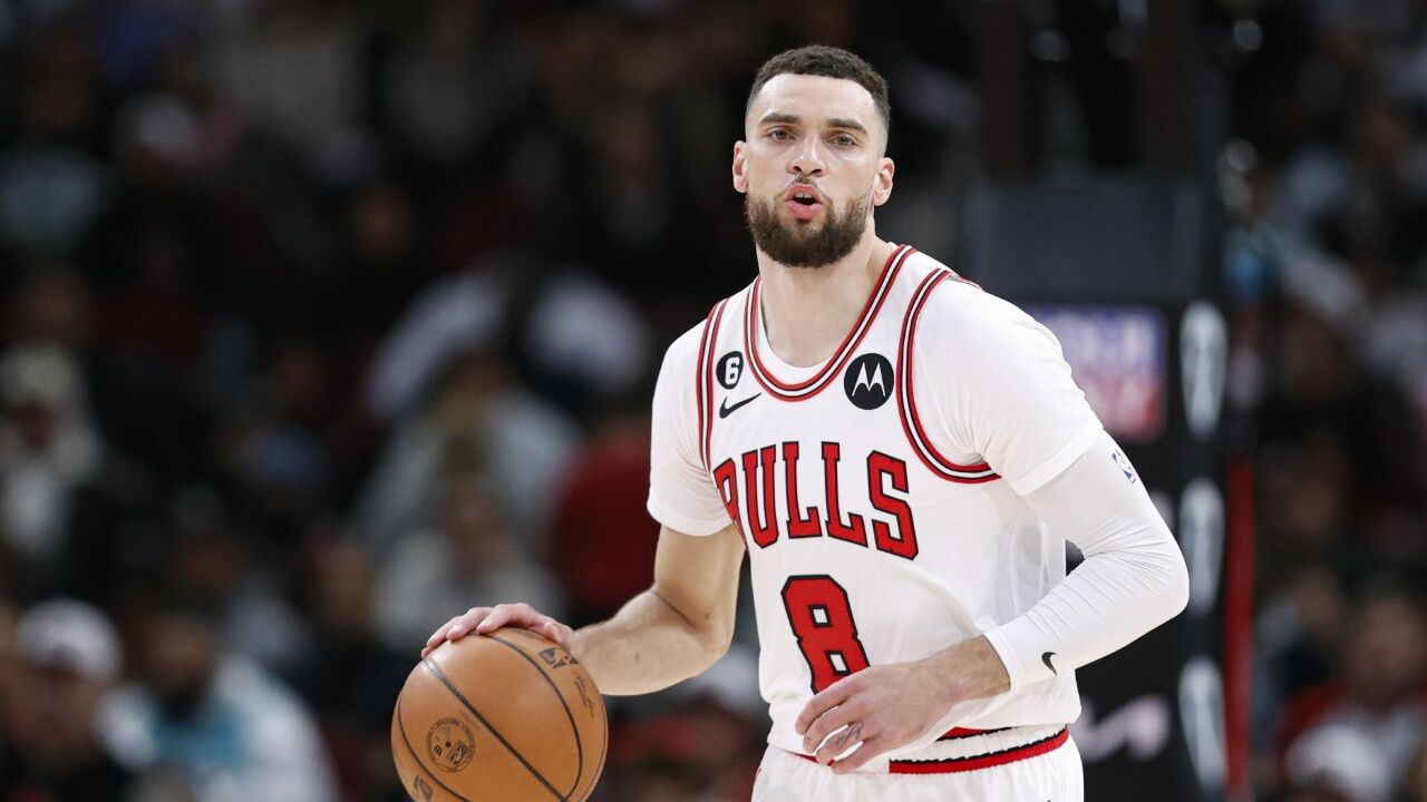 包含公牛击败魔术,拉文突破进攻成为主力得分手的词条 包含公牛击败魔术,拉文突破进攻成为主力得分手的词条