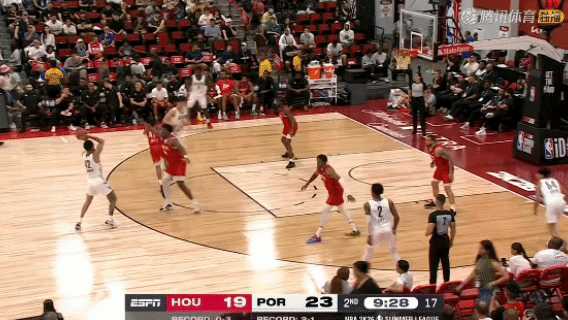 开拓者主场击败火箭，主力前锋发挥出色