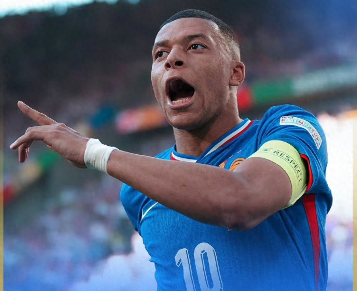 开云体育入口-包含世界杯重磅对决：姆巴佩迎战利物浦，球迷沸腾的词条