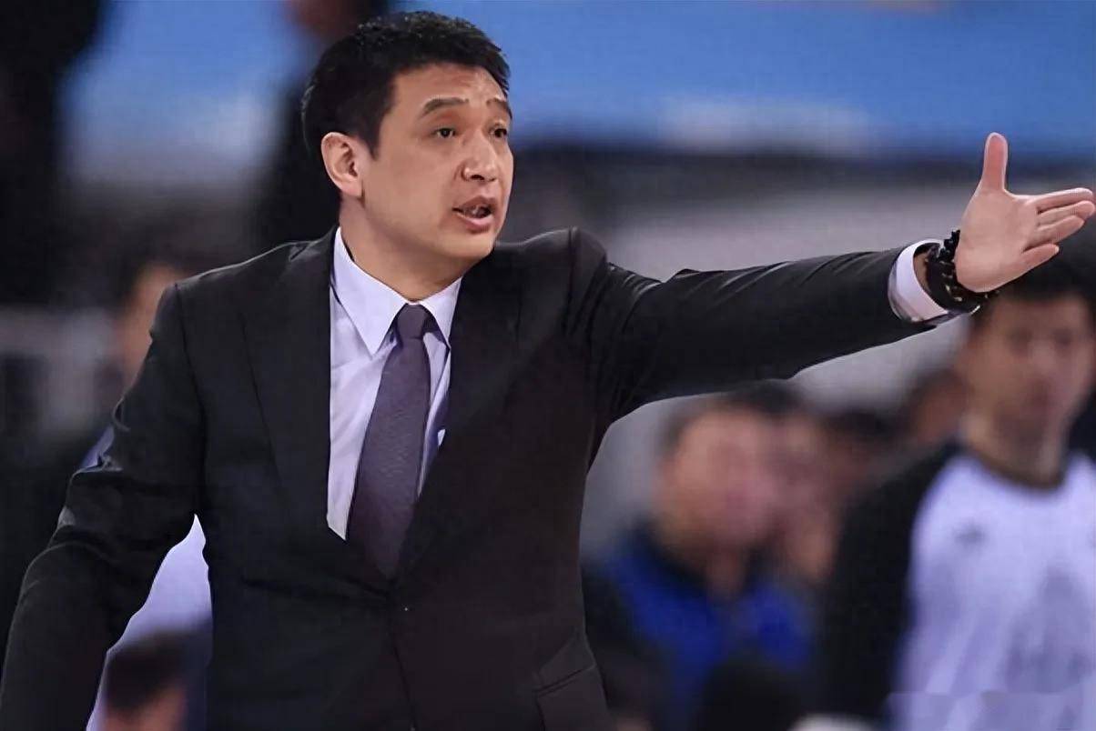 开云平台-关于球队主教练调整球员轮换，提高战术灵活性的信息