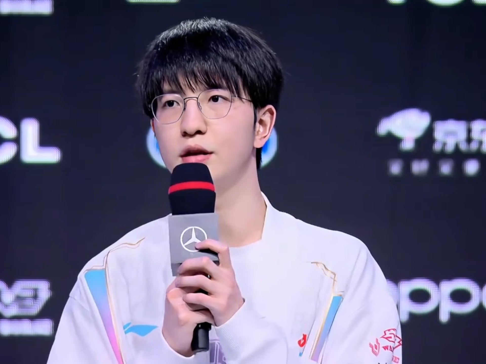 开云体育登录-WBG碾压BLG，Elk拿下关键大龙全球总决赛2:0（巴黎）