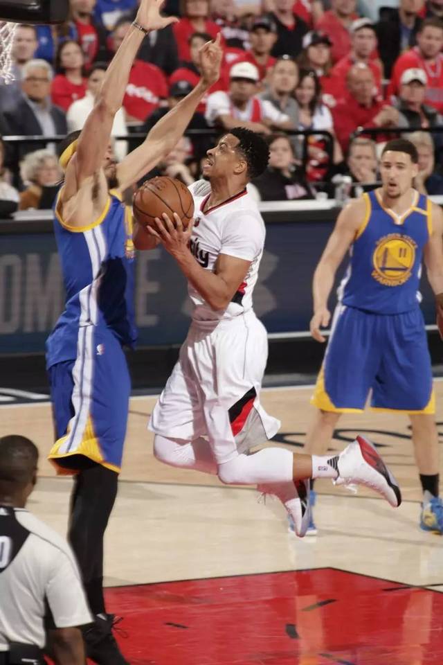 骑士客场战胜老鹰,小加进行时个篇码的简单介绍 骑士客场战胜老鹰,小加进行时个篇码的简单介绍