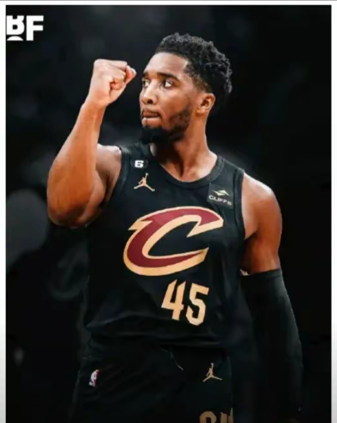 关于米切尔得分破百，爵士战胜篮网的信息