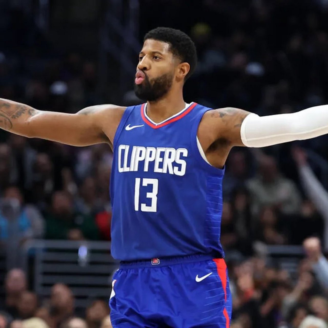 开云体育中国-爵士翻盘灰熊，乔治状态火热