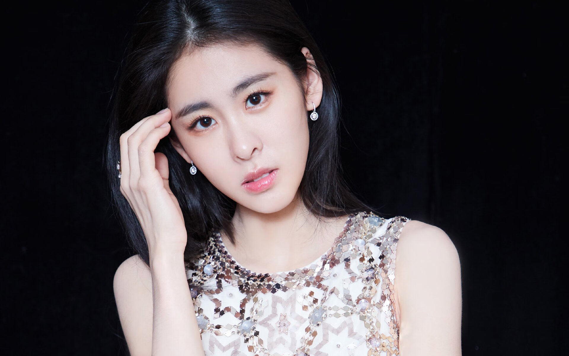 开云体育登录-上海队淘汰凯尔特人，班凯罗如何成为改写东方与西方对话的关键先生？