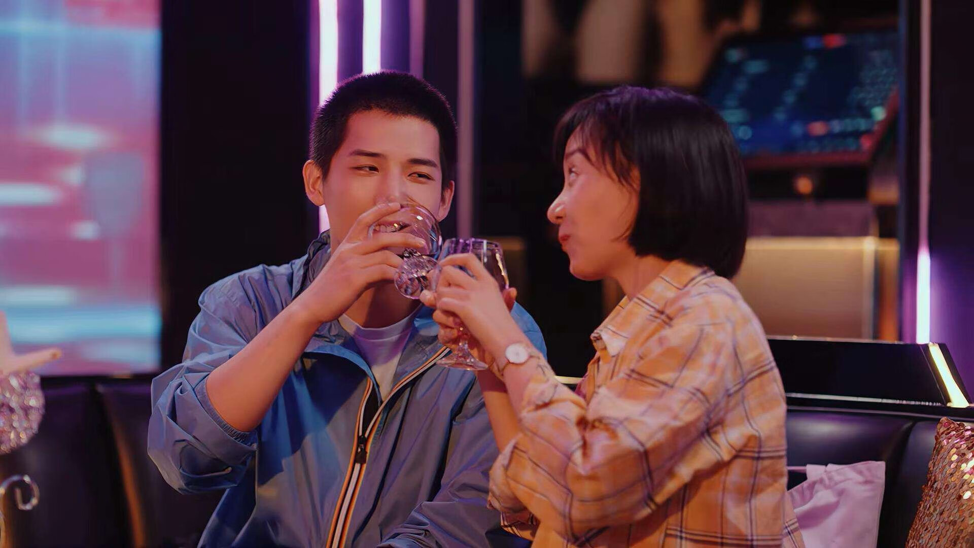 开云体育官网-萨内光芒四射，喀麦隆力克比利时显豪强本色