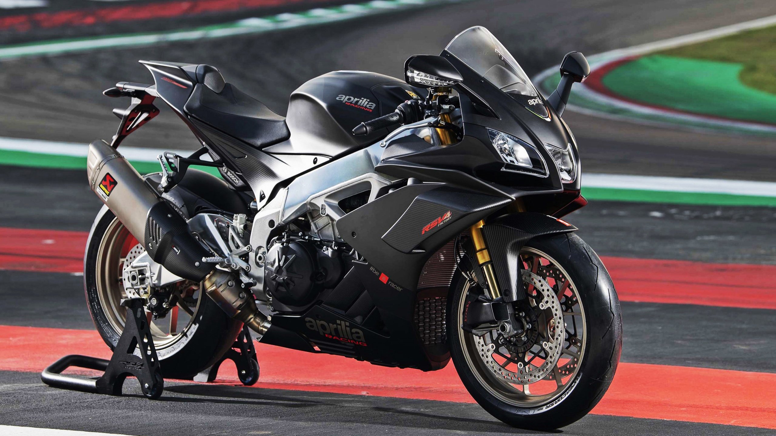 卡塞米罗一剑封喉，克罗地亚战术机器精准打穿埃及防线